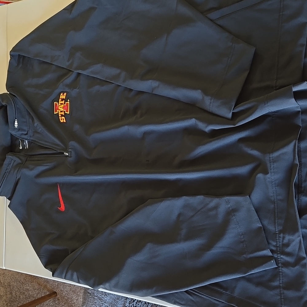 NIKE IA STATE 1/2 zip  jacket, size 4X. New without tag